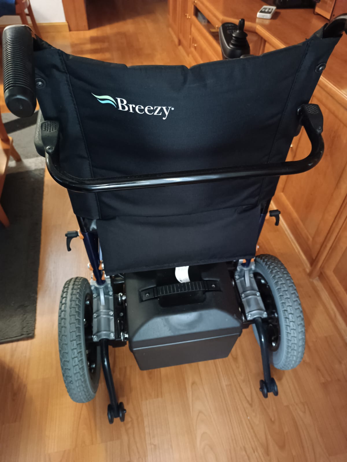 Silla de ruedas eléctrica plegable de segunda mano