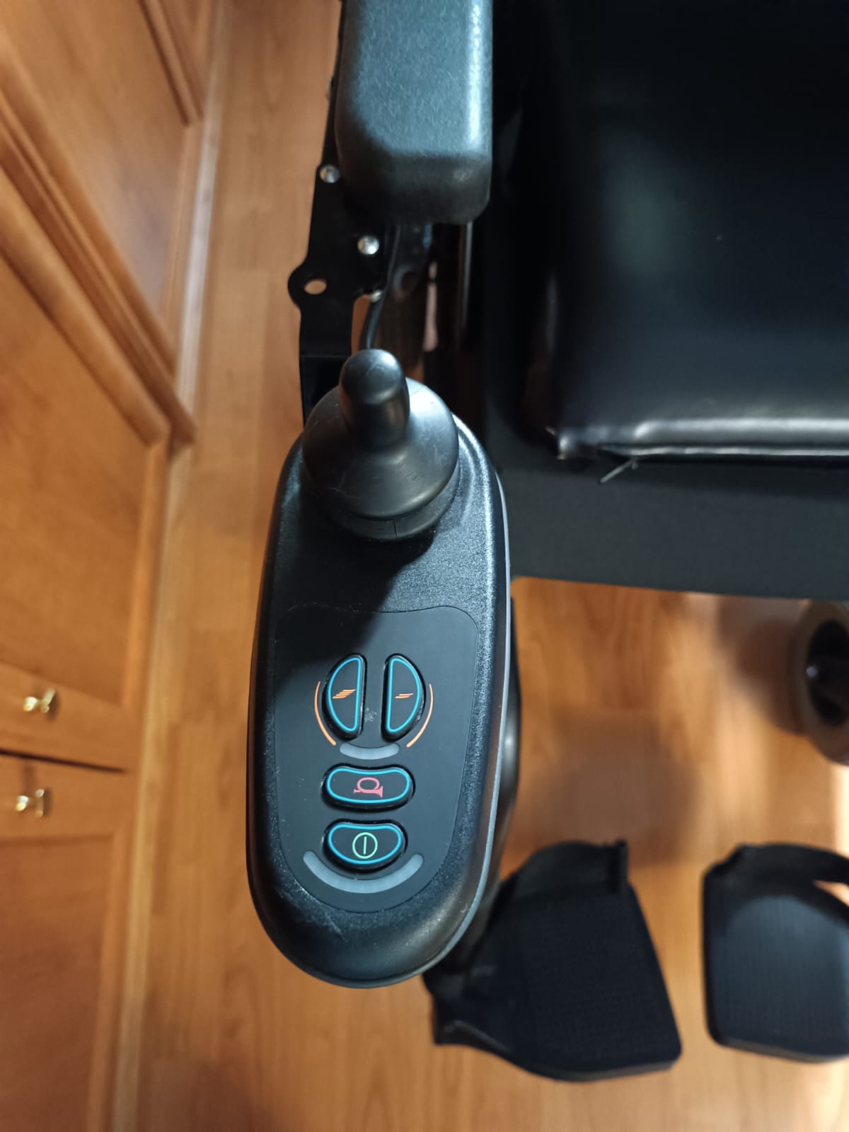 Silla de ruedas eléctrica plegable de segunda mano