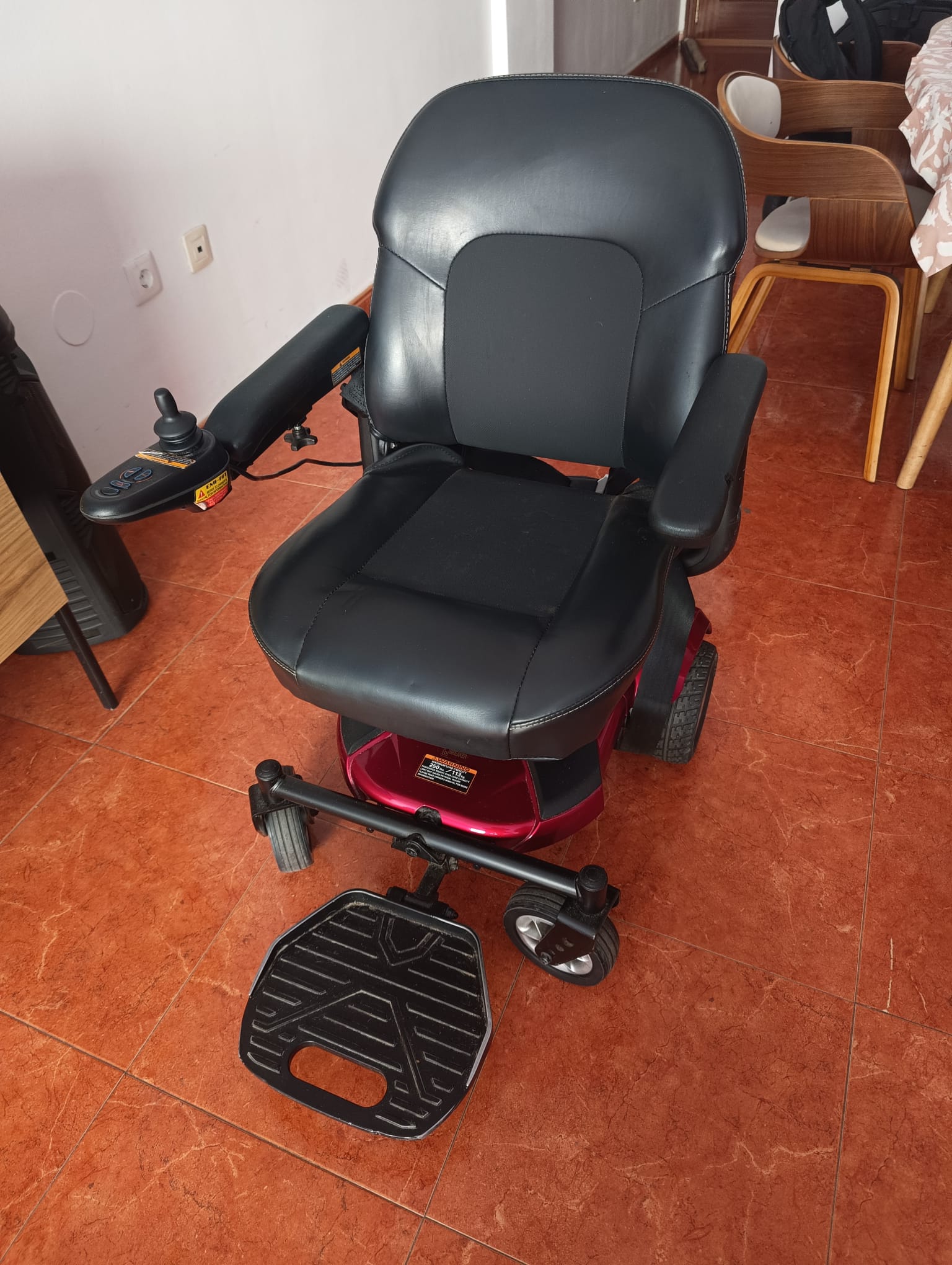 Silla de ruedas electrica de ocasión r120-box-280