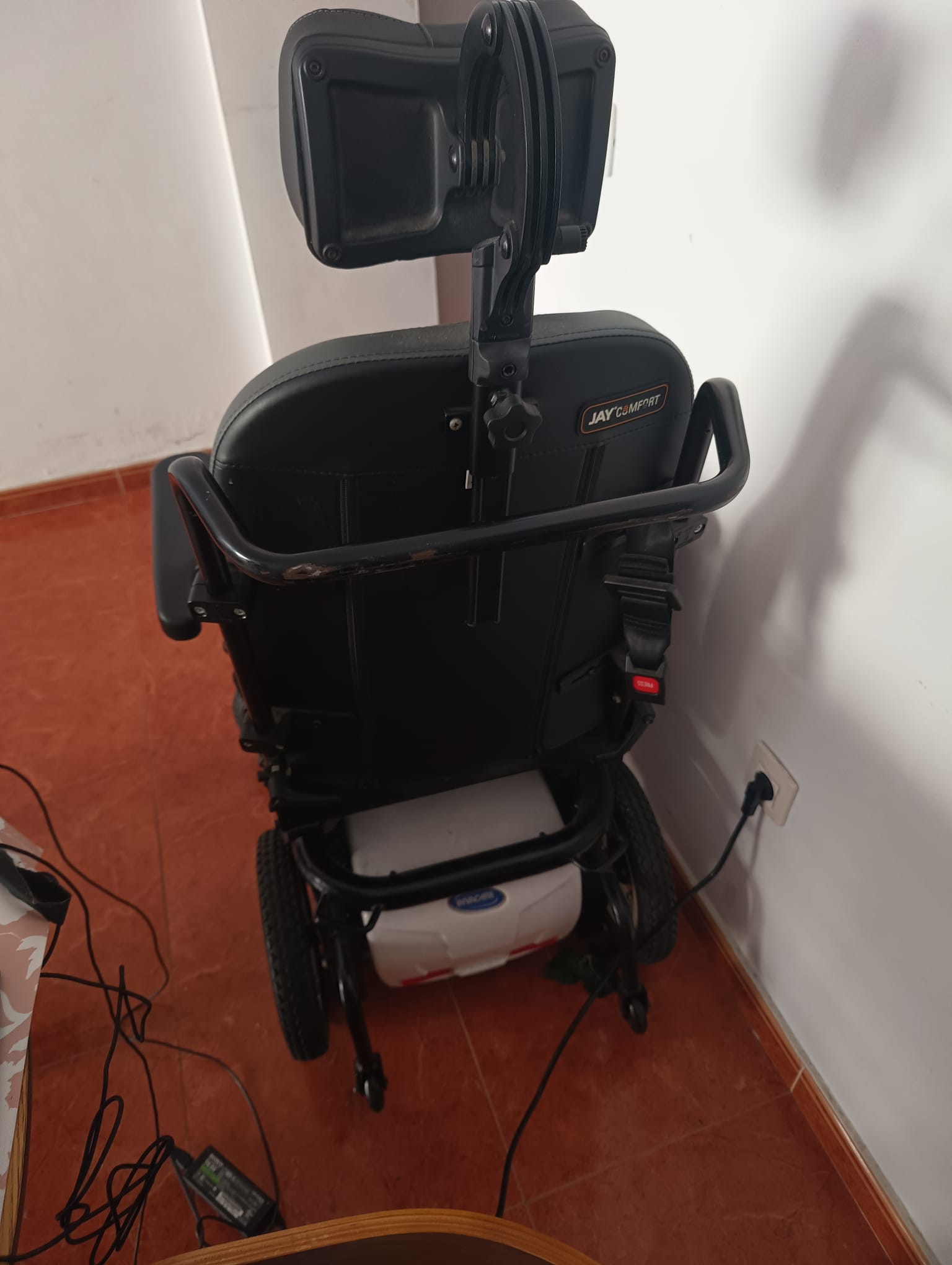 Silla de ruedas electrica de ocasión r120-box-280