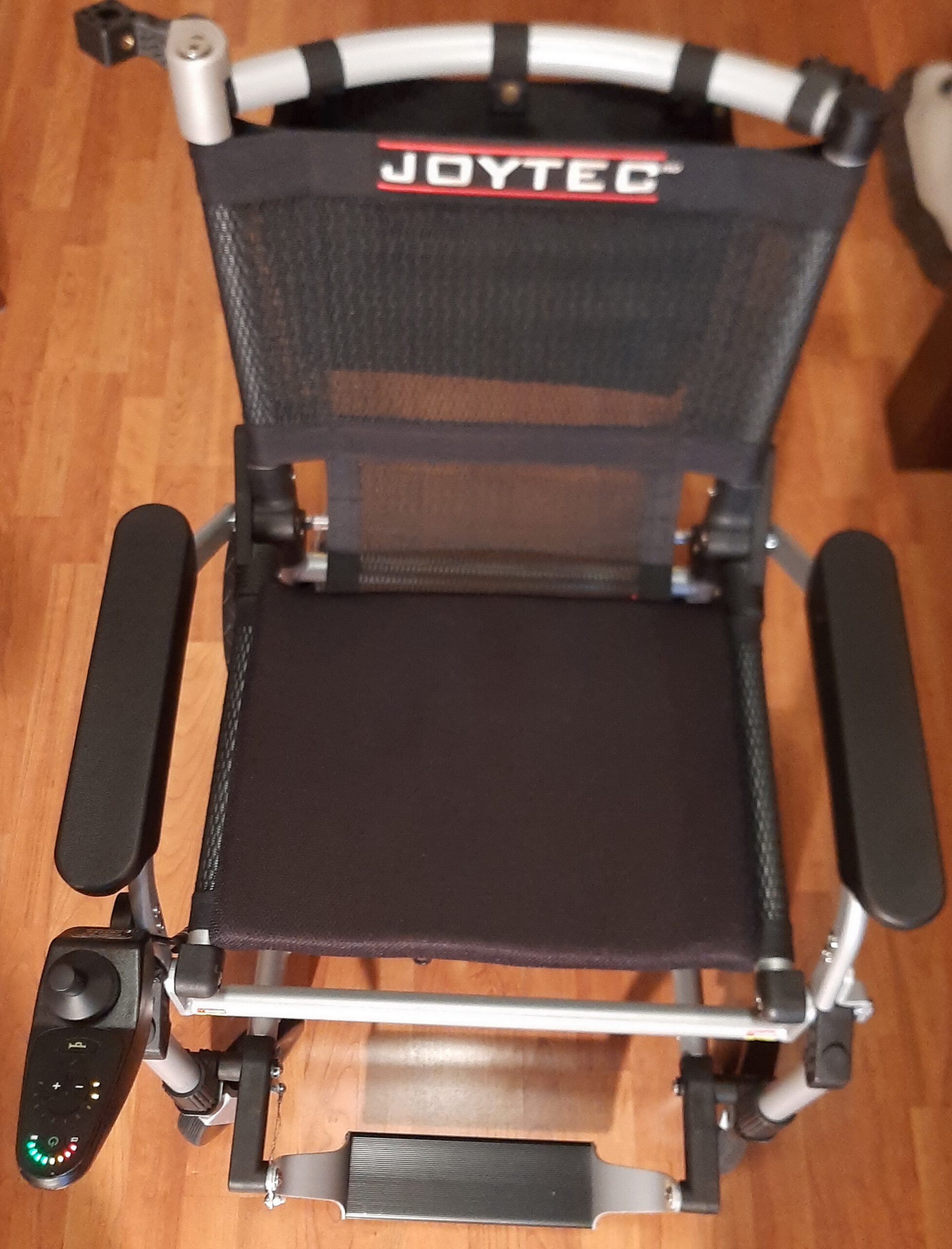 Silla de ruedas eléctrica Joytec Pro de segunda mano. Plegable y desmontable.