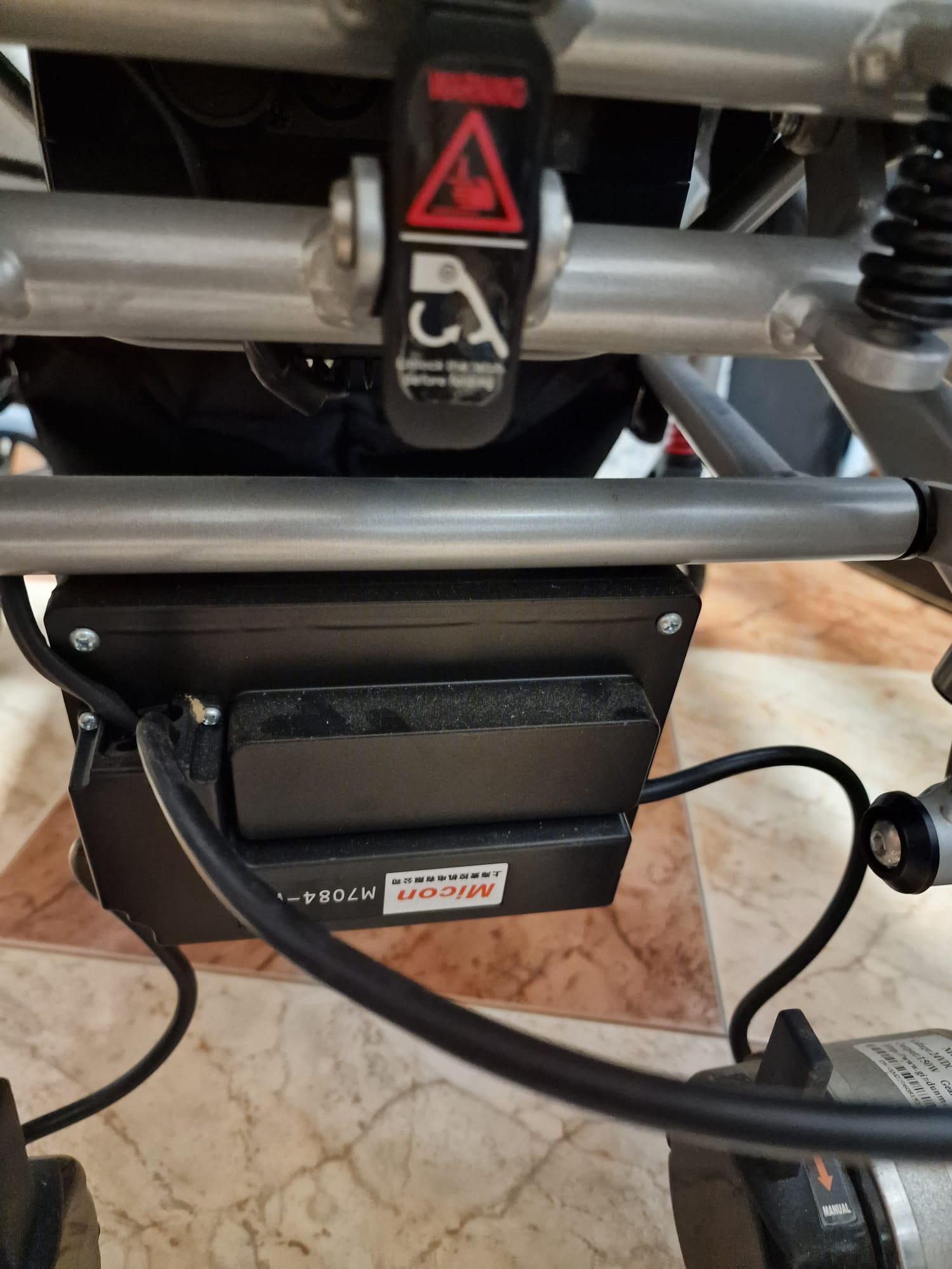 Silla de ruedas eléctrica Ultraligera Gala