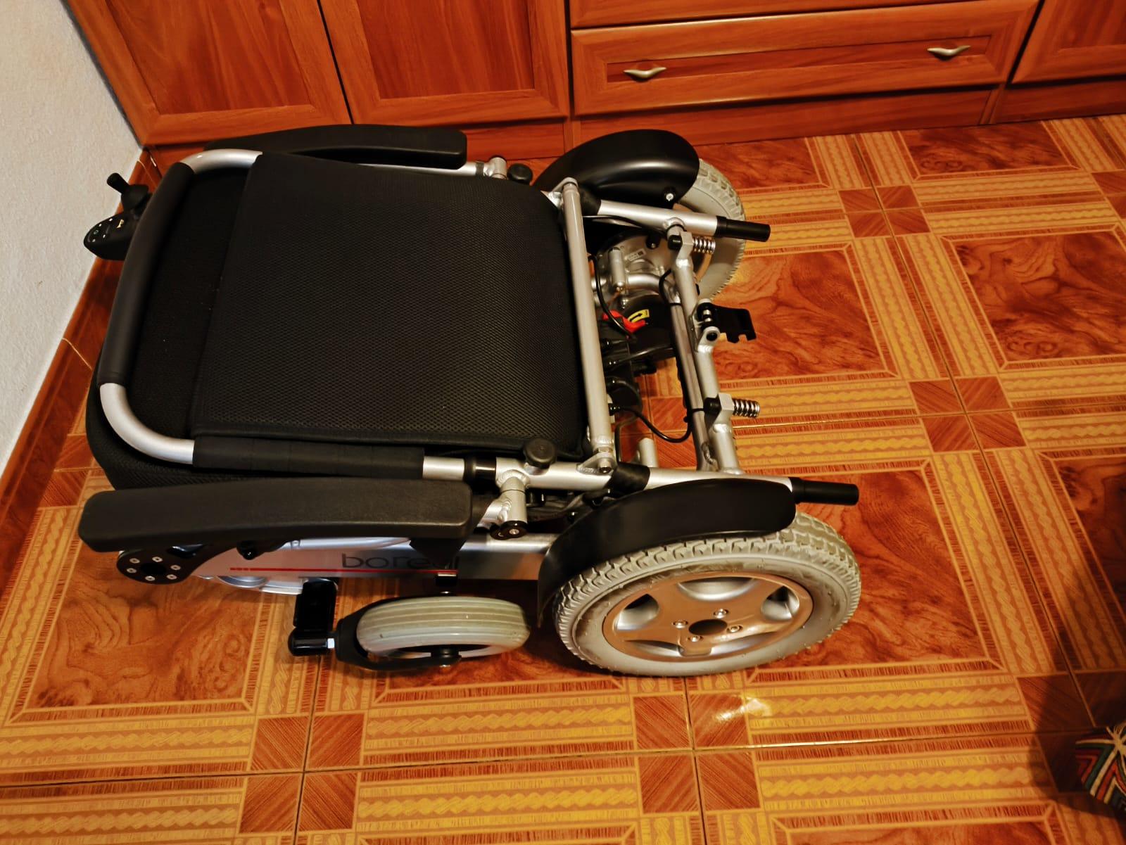 Silla de ruedas plegable