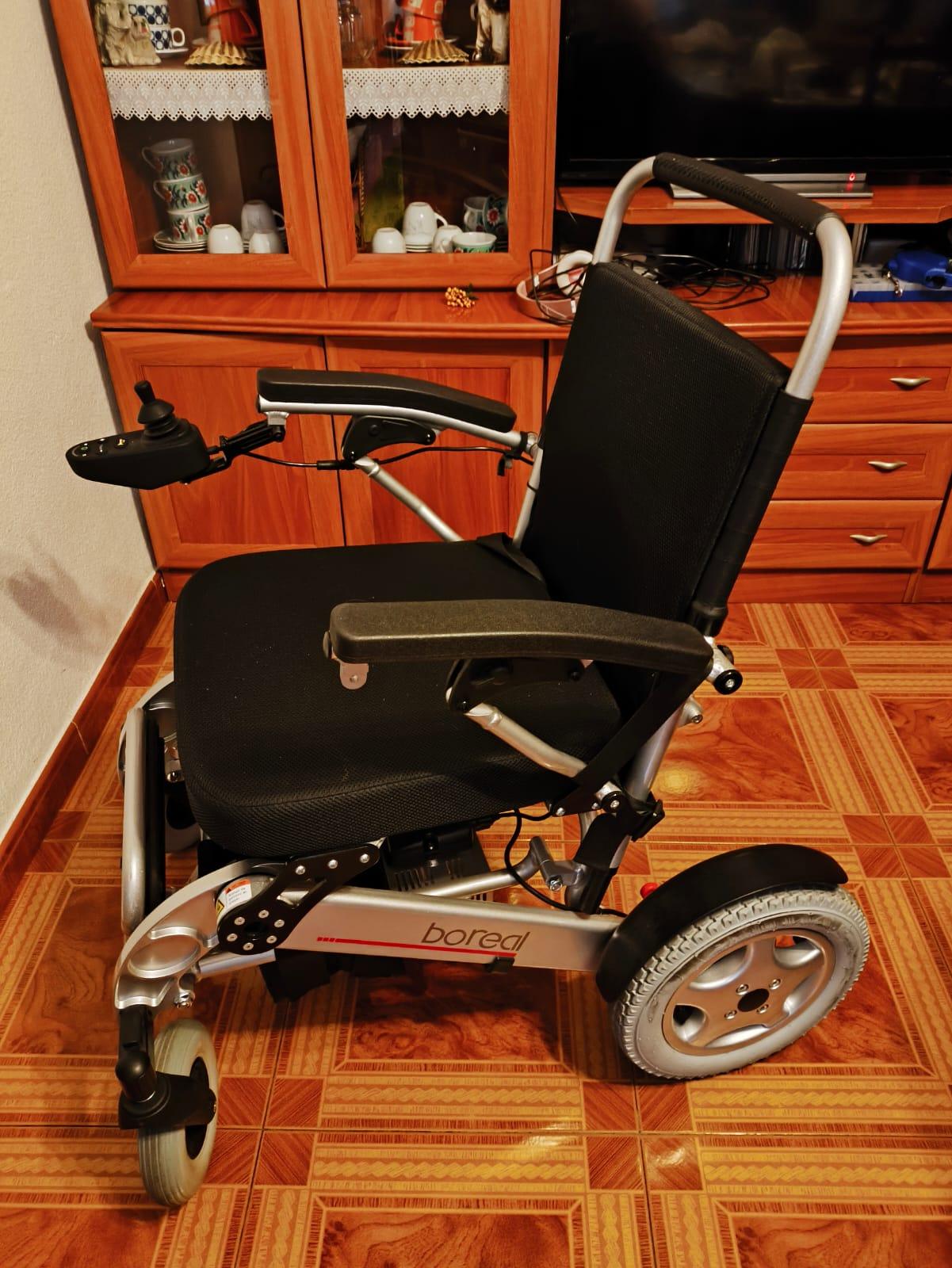 Silla de ruedas plegable