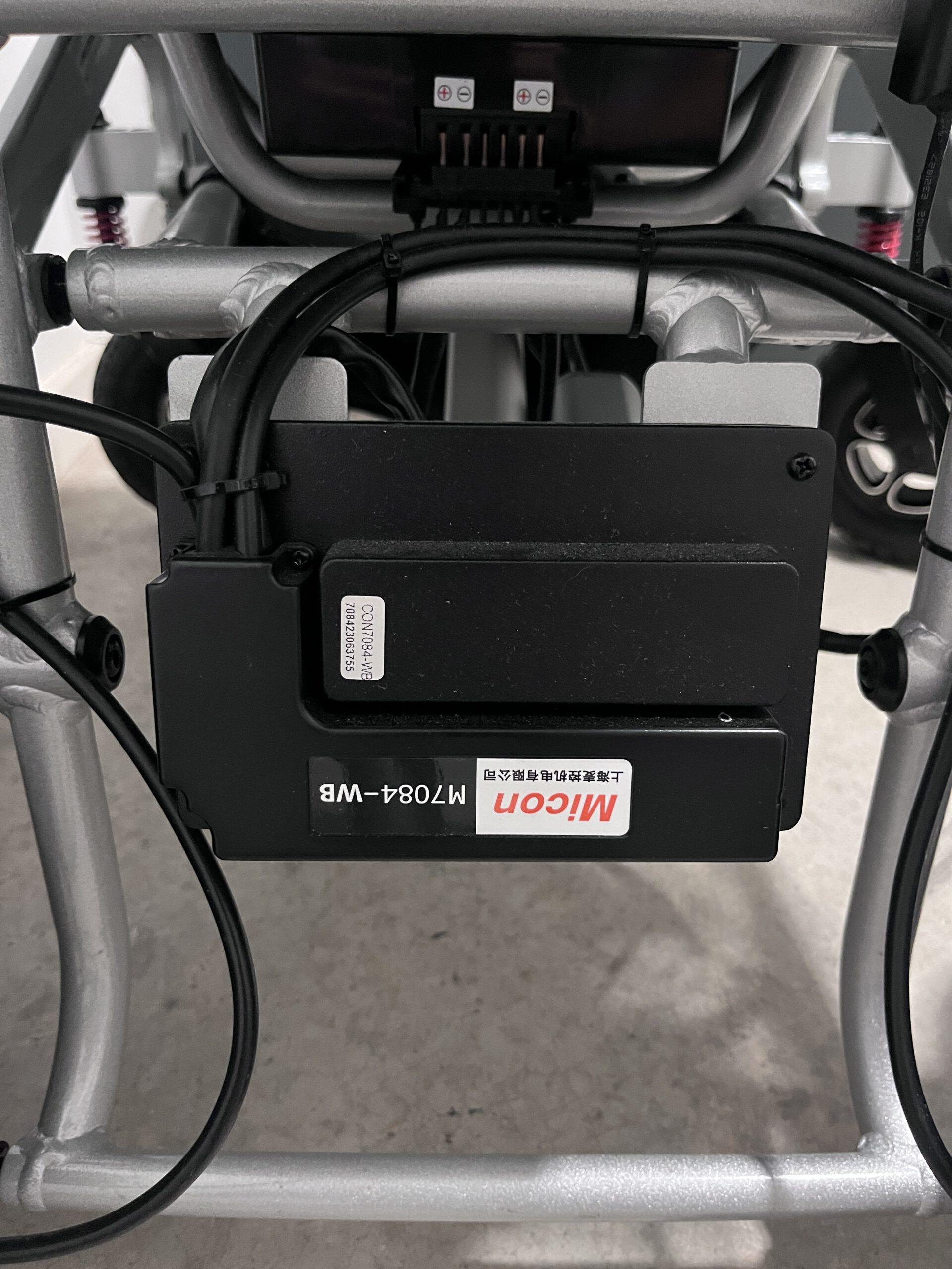 Silla de ruedas eléctrica W5517