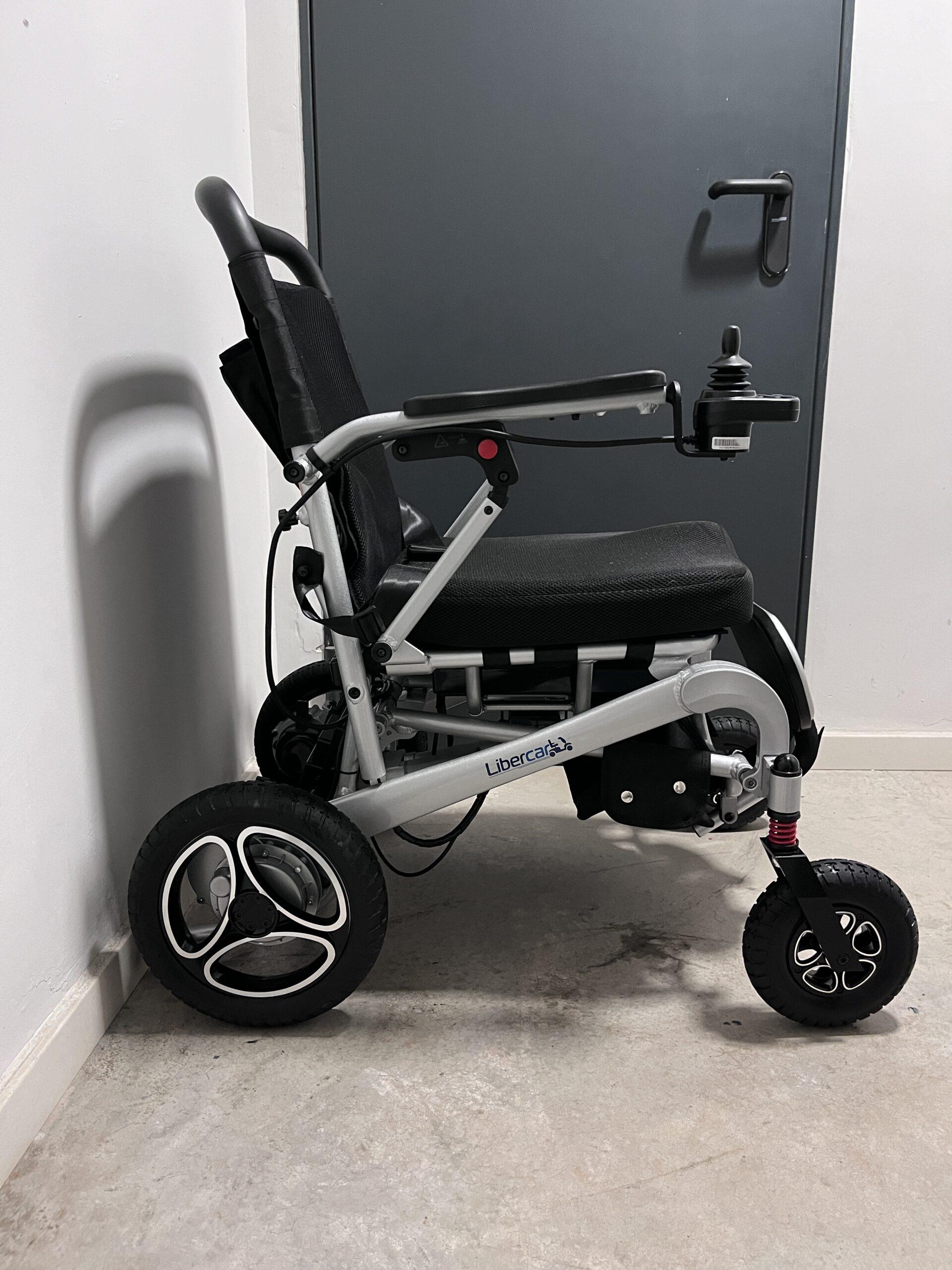 Silla de ruedas eléctrica W5517