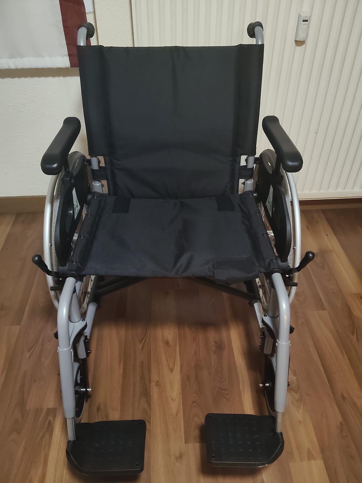 Silla de ruedas de ocasión nueva