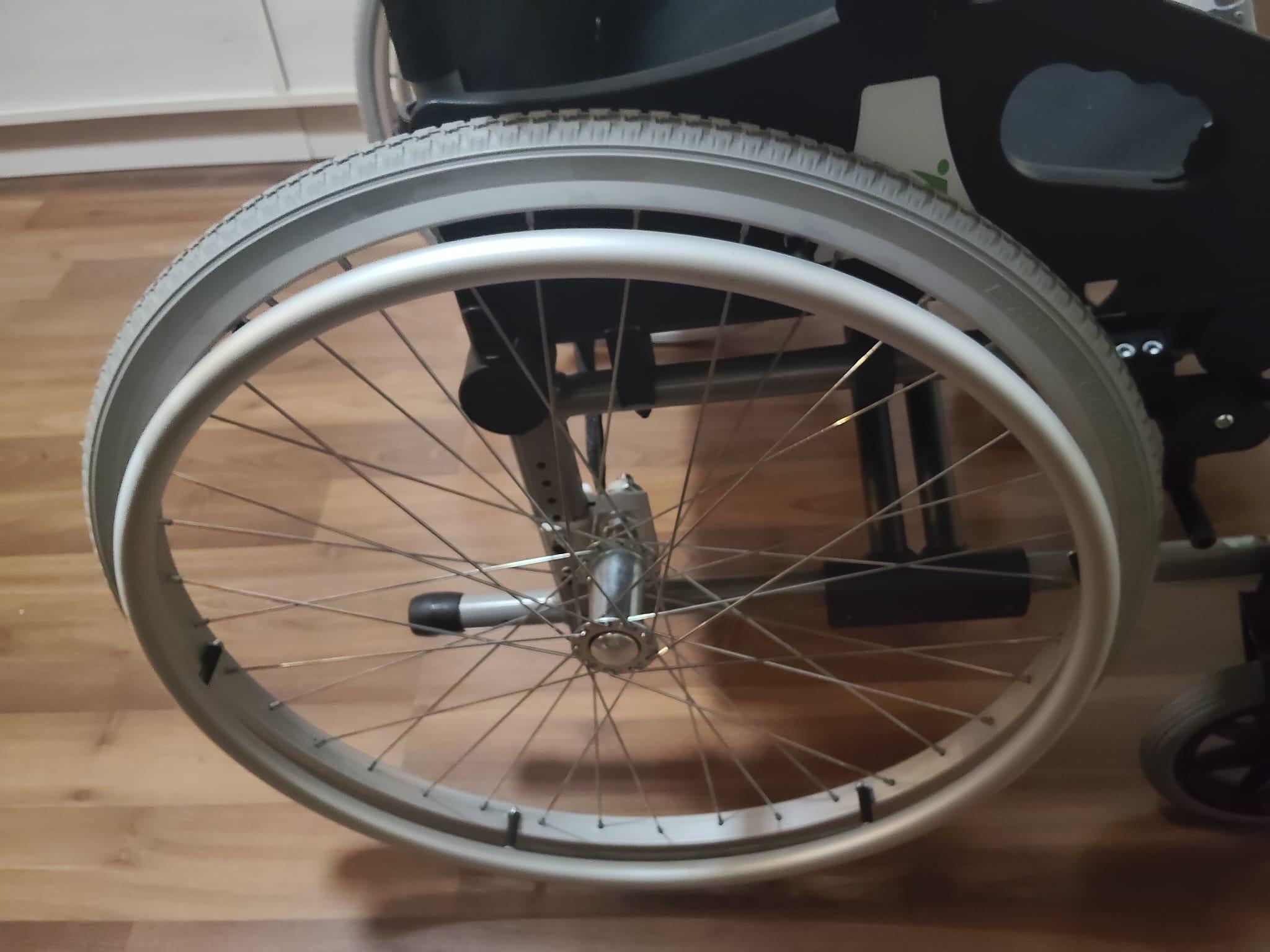 Silla de ruedas de ocasión nueva