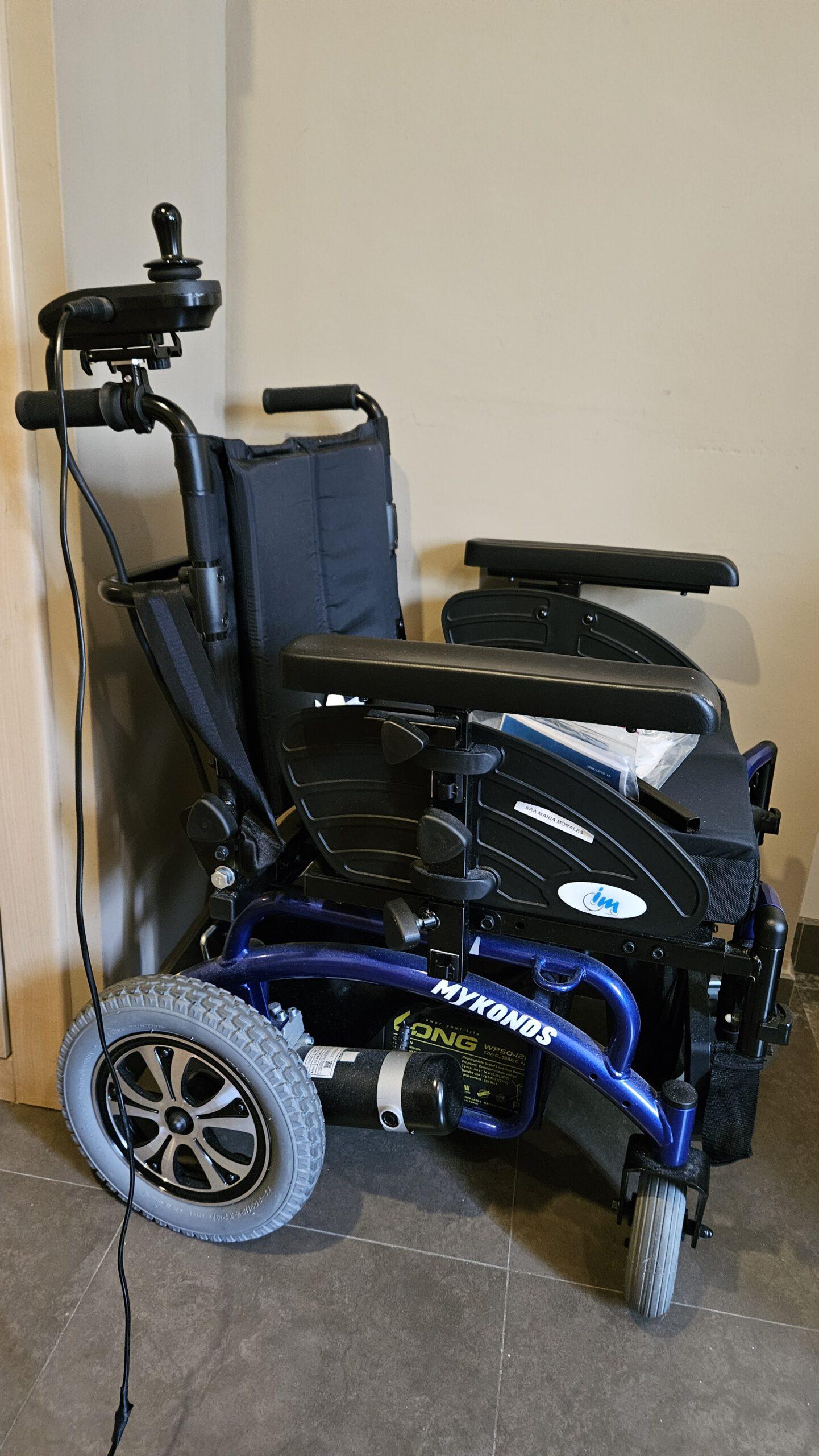 Silla de ruedas eléctrica Mikonos II-NUEVA-USADA DOS VECES