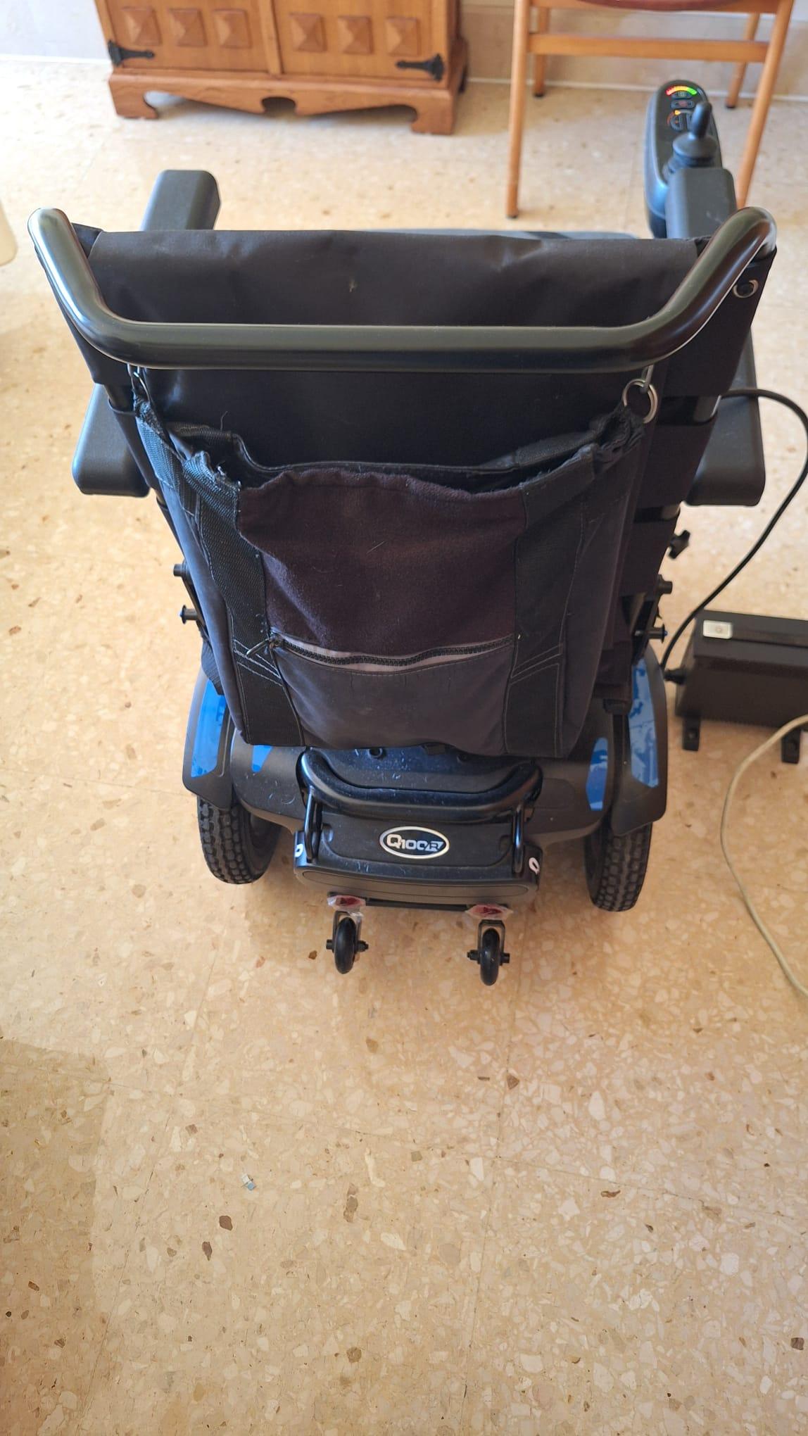 Silla de ruedas eléctrica seminueva