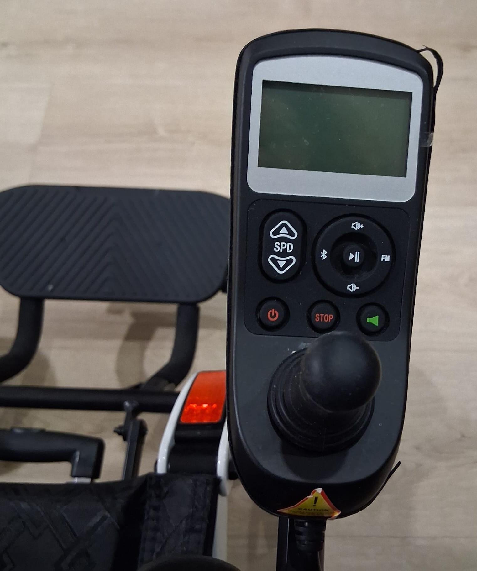 Silla de ruedas eléctrica plegable ultraligera VOCIC V55