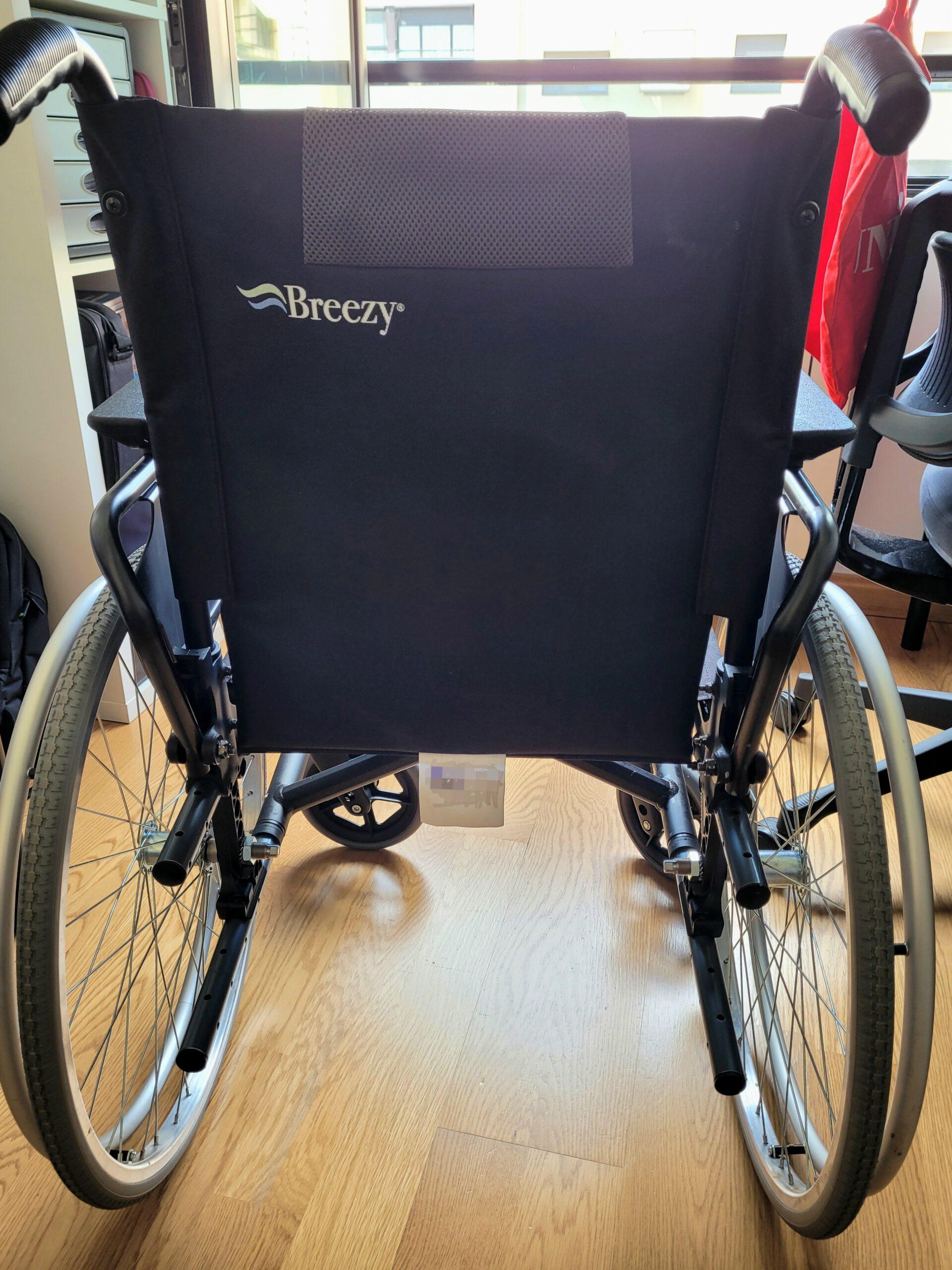 Silla de ruedas plegable de segunda mano + cojín antiescaras
