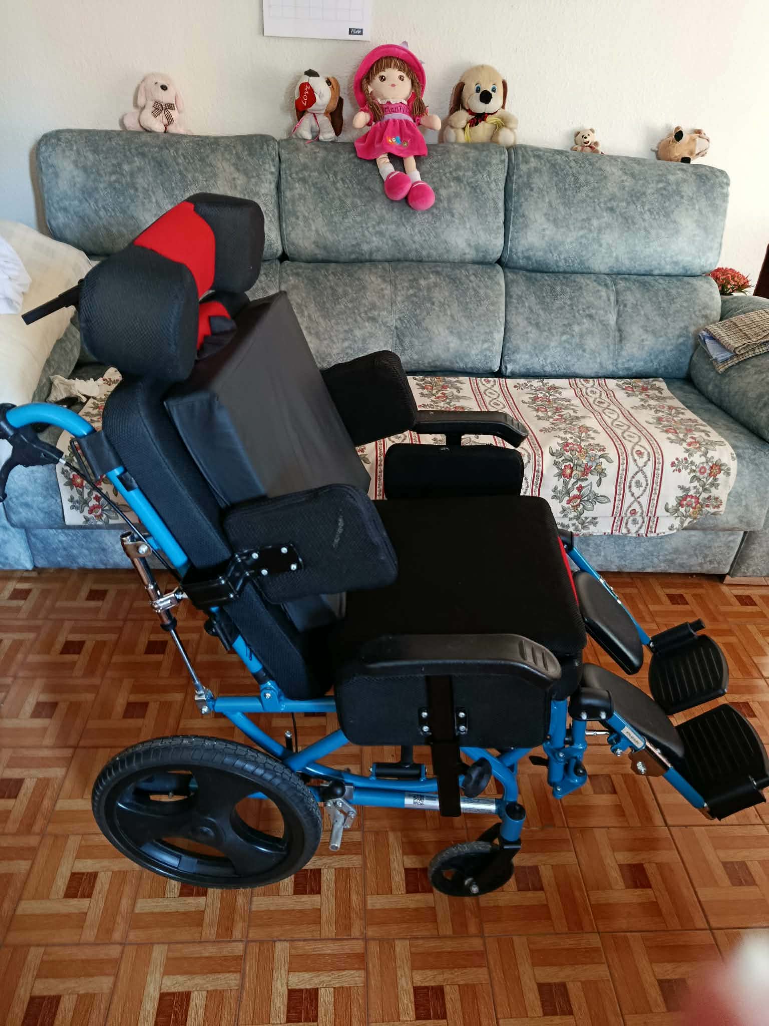Silla de ruedas manual reclinable