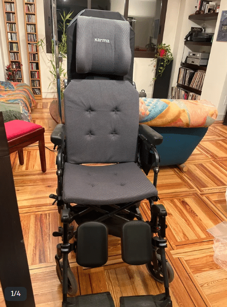 Silla de ruedas reclinable KARMA MVP 502