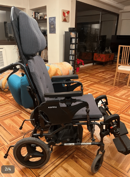 Silla de ruedas reclinable KARMA MVP 502