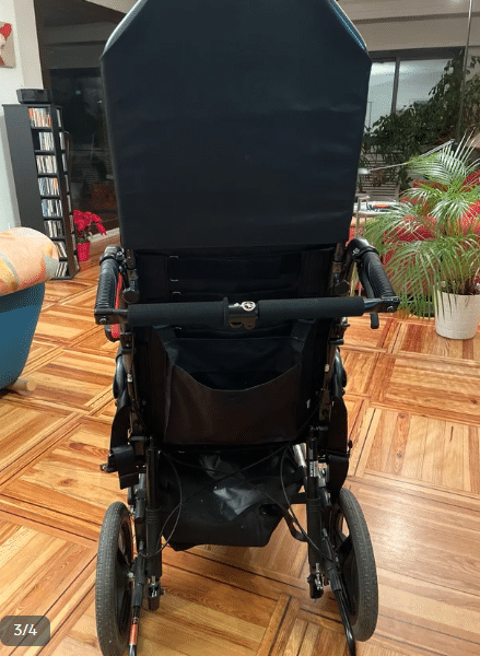Silla de ruedas reclinable KARMA MVP 502