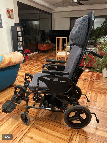 Silla de ruedas reclinable KARMA MVP 502